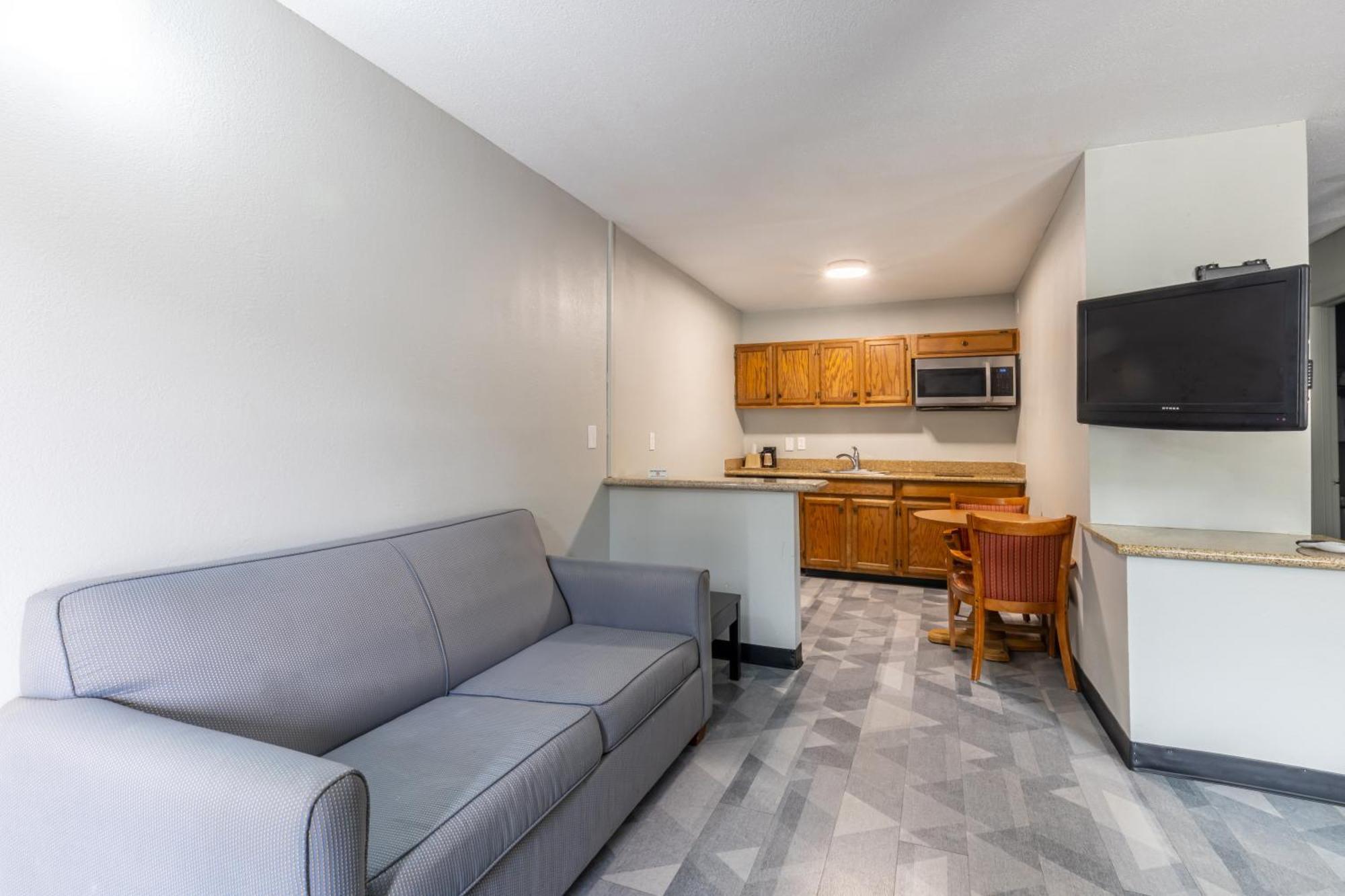 Freer Executive Inn And Studios ภายนอก รูปภาพ